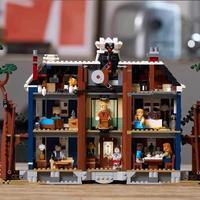 Stranger Things: The Creel House Building Set – 2593 Piece Collectible Construction Model
